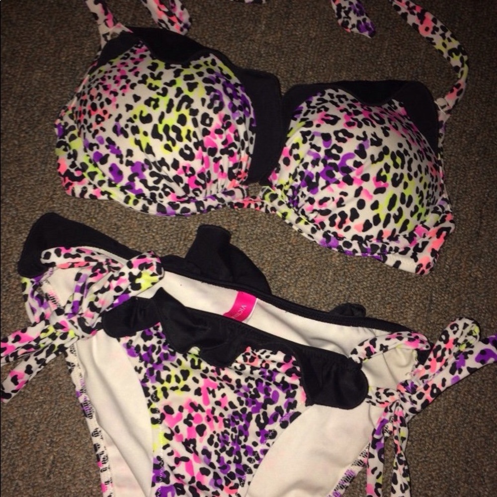 Victoria's Secret bikini